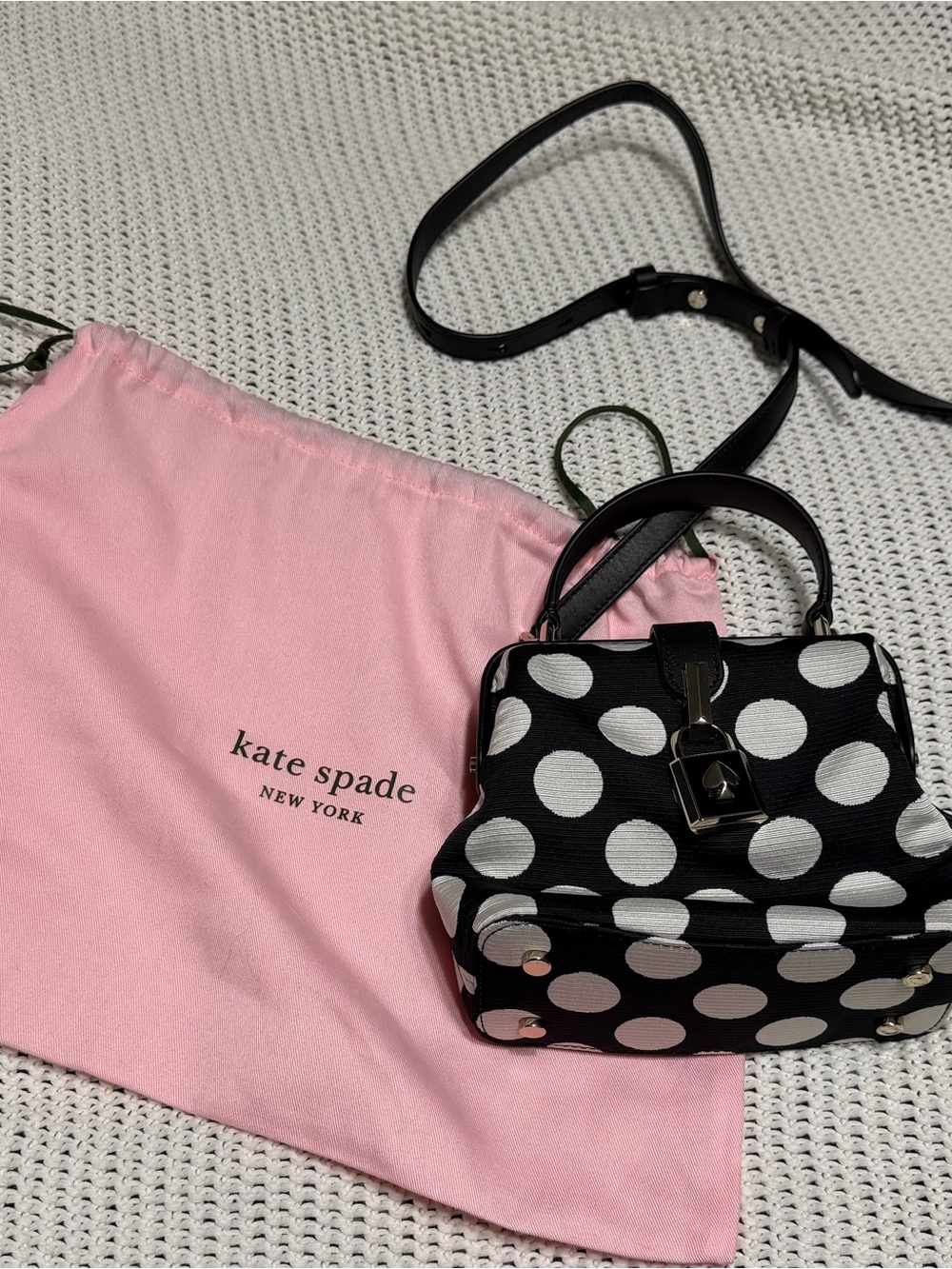 Kate Spade Remedy bikini, small bag NWOT - Picture 2 of 5